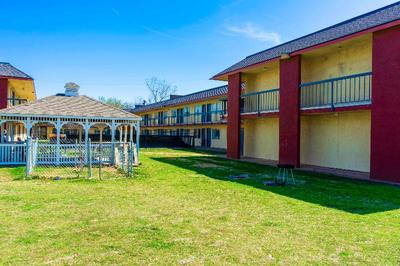 Castle Inn & Suites By OYO Chickasha