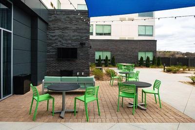 Aloft Charlotte Airport