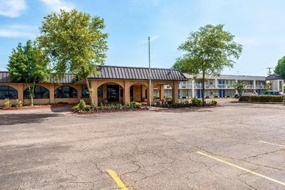 Motel 6 Natchitoches, LA