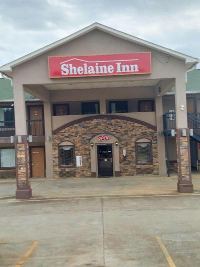 Suburban Inn