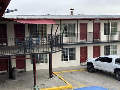 Dunes Inn