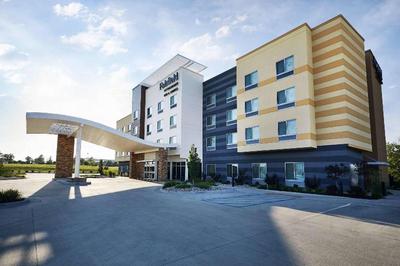 Fairfield Inn & Suites by Marriott Kansas City Bel