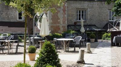 Hostellerie De La Porte Bellon