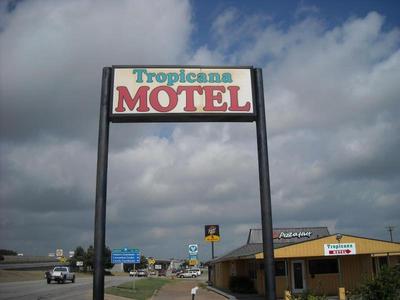 Tropicana Motel