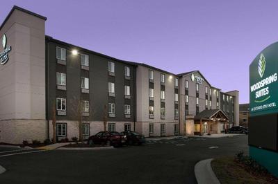 WoodSpring Suites Tampa - USF - Near Busch Gardens