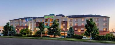 Courtyard By Marriott Madison East