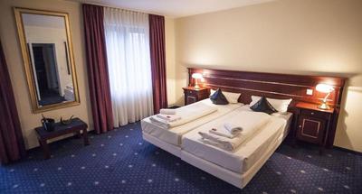 Stargaze Home Hotel
