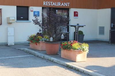 Hotel Restaurant Le Champs Des Lys