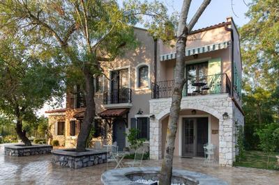 Zigos Hotel
