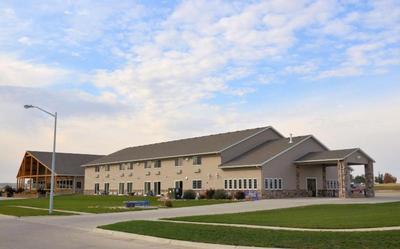 Cobblestone Inn and Suites - Lake View