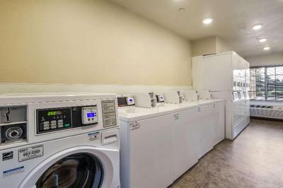 Woodspring Suites Louisville South