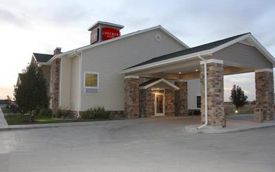 Castle Rock Inn & Suites