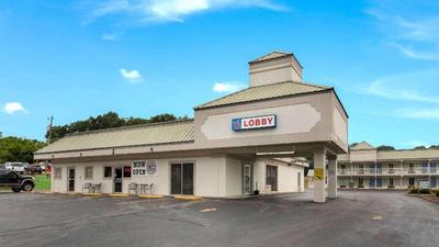 Motel 6 Pulaski, TN