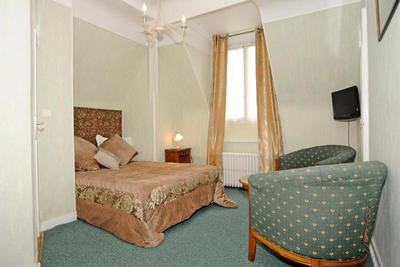 Logis Hostellerie du Grand Sully