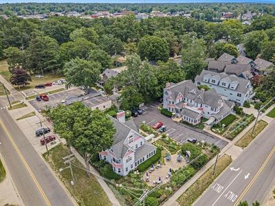 Yelton Manor Bed & Breakfast