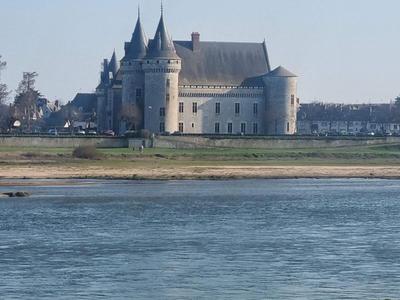Logis Hotel Sully le Chateau