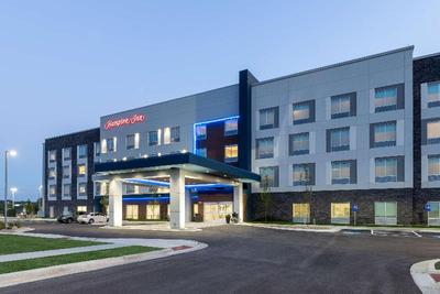 Hampton Inn Kansas City Southeast