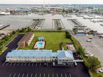 Rodeway Inn at Somers Cove Marina