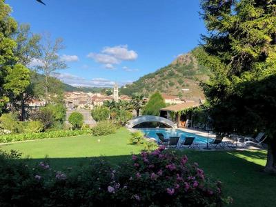 Villa Rha Na