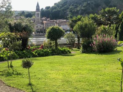 Villa Rha Na