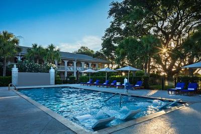 The Beachview Club