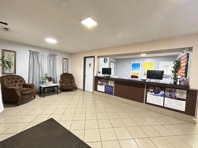 Days Inn By Wyndham Branson Near Theatre District