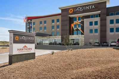 Hawthorn Suites By Wyndham Del Rio