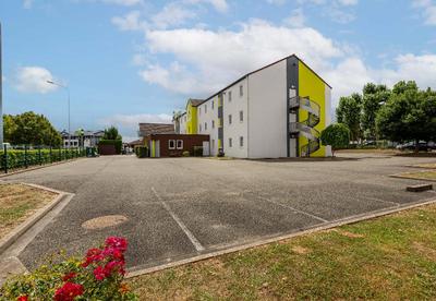 B&B HOTEL Chartres 2 Le Coudray