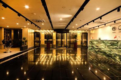 Moncher Hotel