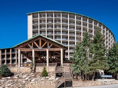 Slopeside Hotel