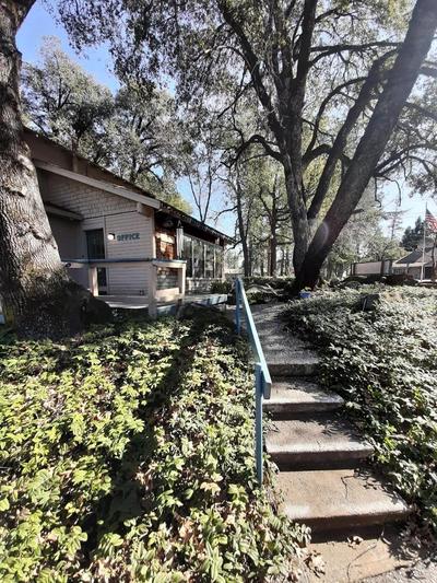 Alta Sierra Village Inn