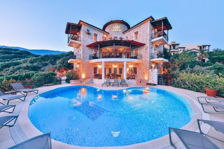 Hill House Adult Only +14