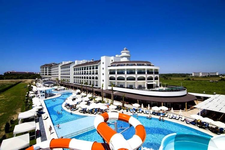 Port River Hotel & Spa