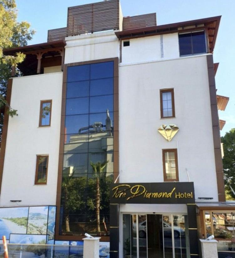 Pure Diamond Hotel