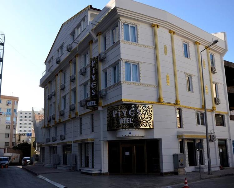 Piyes Otel