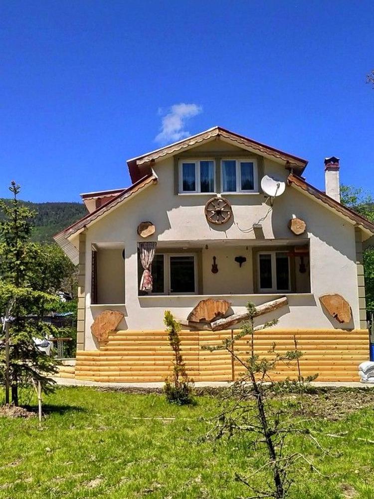 Alp Tekinalp Villalari