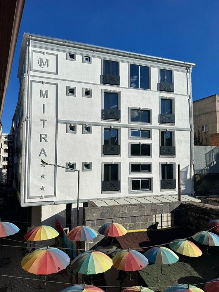 Mitra Otel