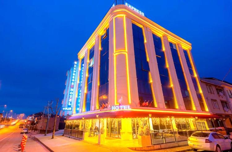 Express Plus Hotel