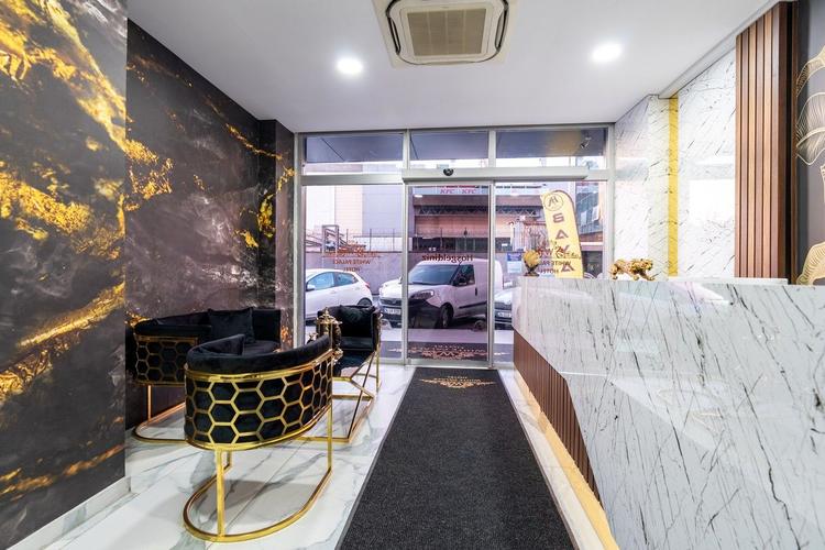 White Life Palace Hotel