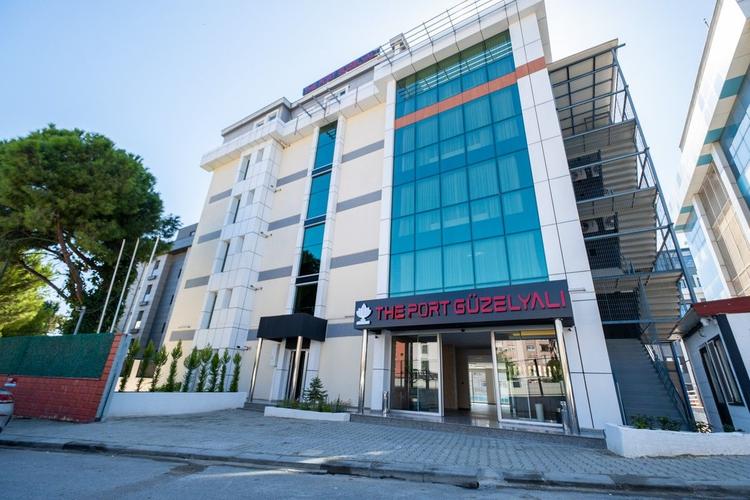 The Port Güzelyalı