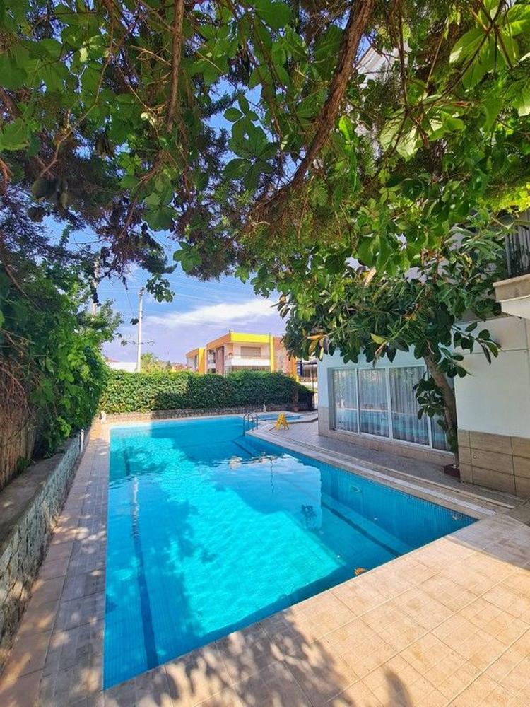 Fora Apart Otel Çeşme