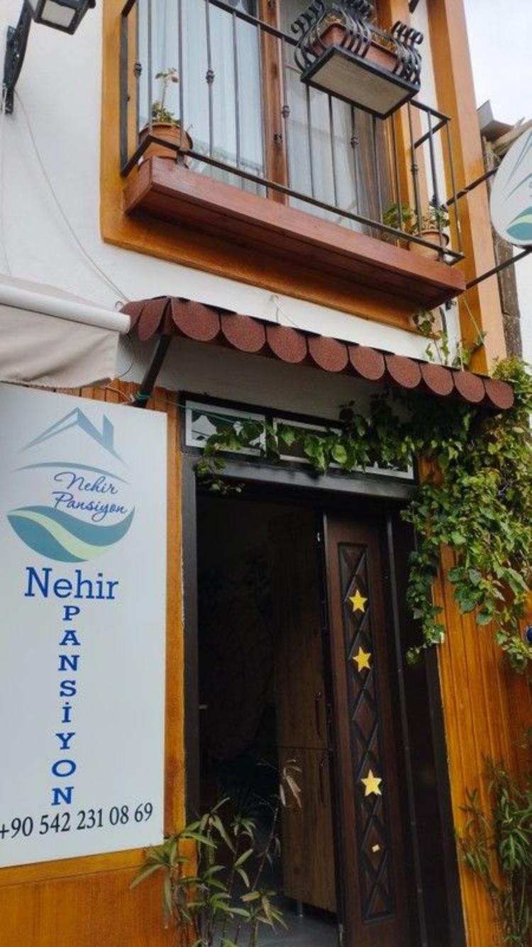 Nehir Pansiyon Sığacık