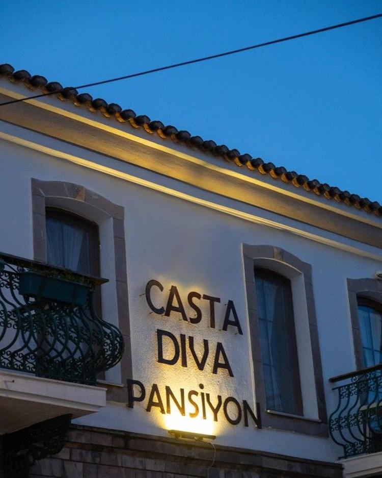 Casta Diva