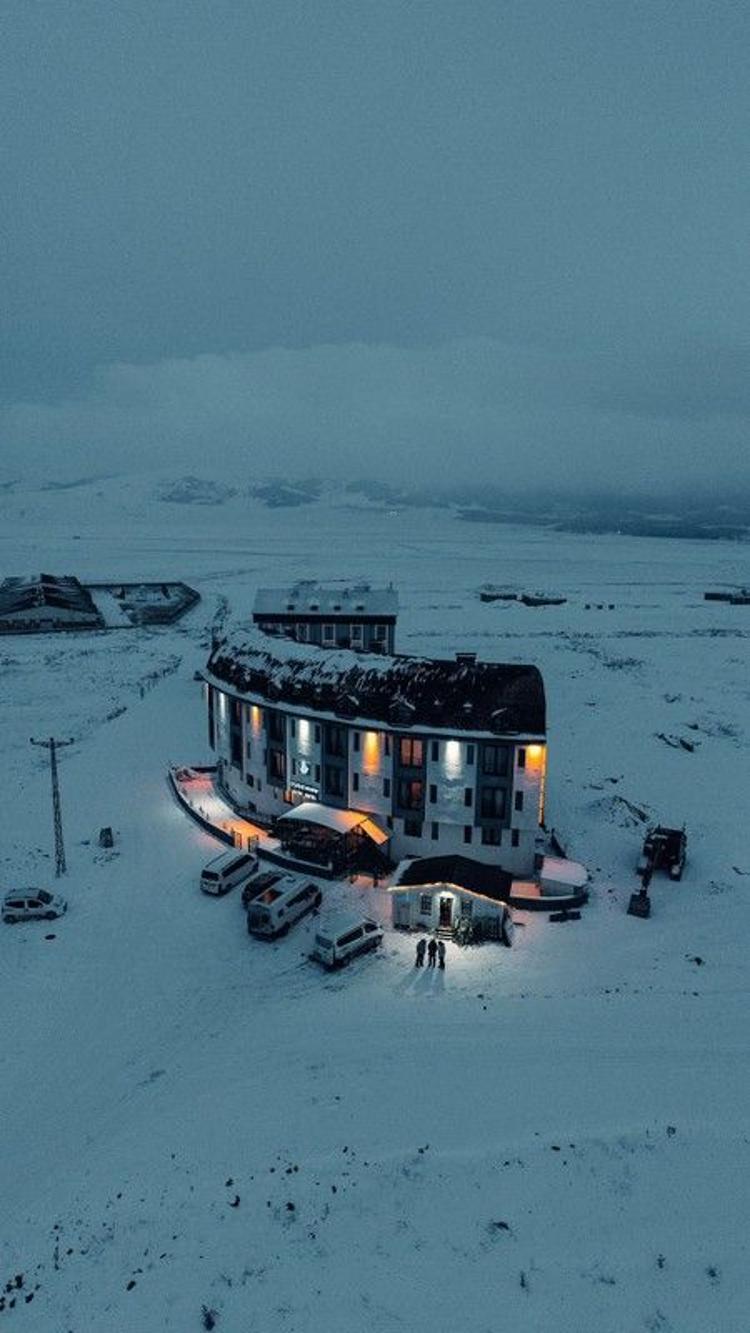 Crystal Snow Butik  Hotel