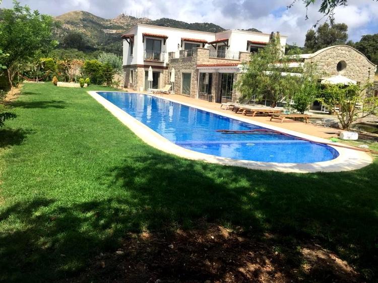 Dilek Ağacı Villaları