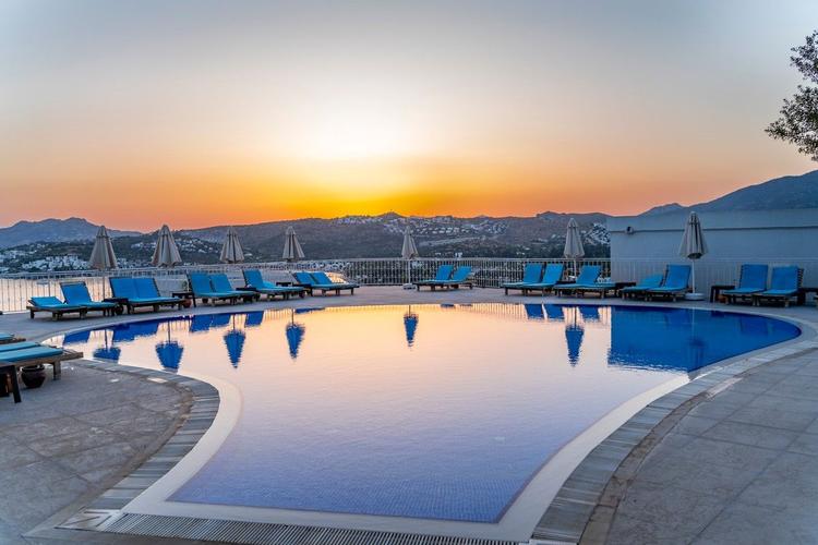 Riva Bodrum Resort Adult Only +16