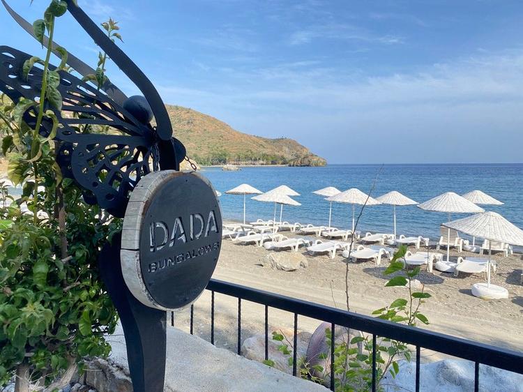 Dada Bungalows