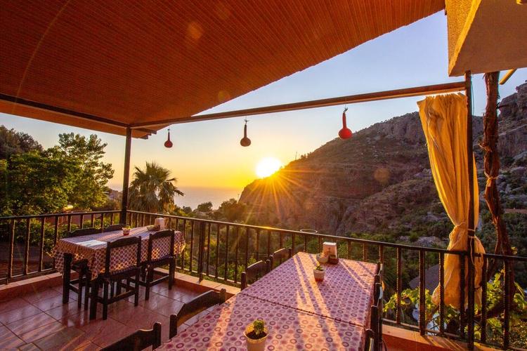 Faralya Gül  Pansiyon