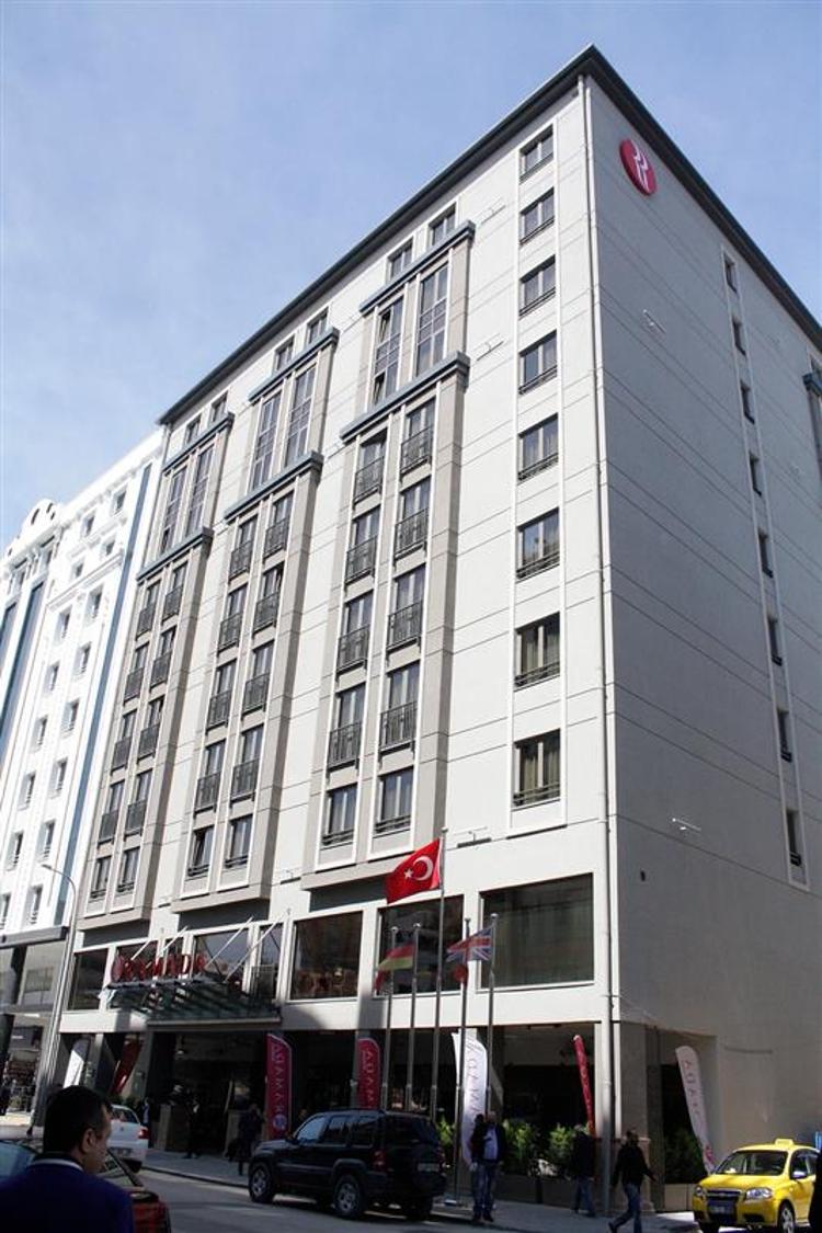 Ramada Hotels & Suites Adana