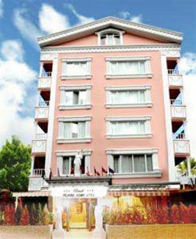 Ümit Pembe Köşk Hotel